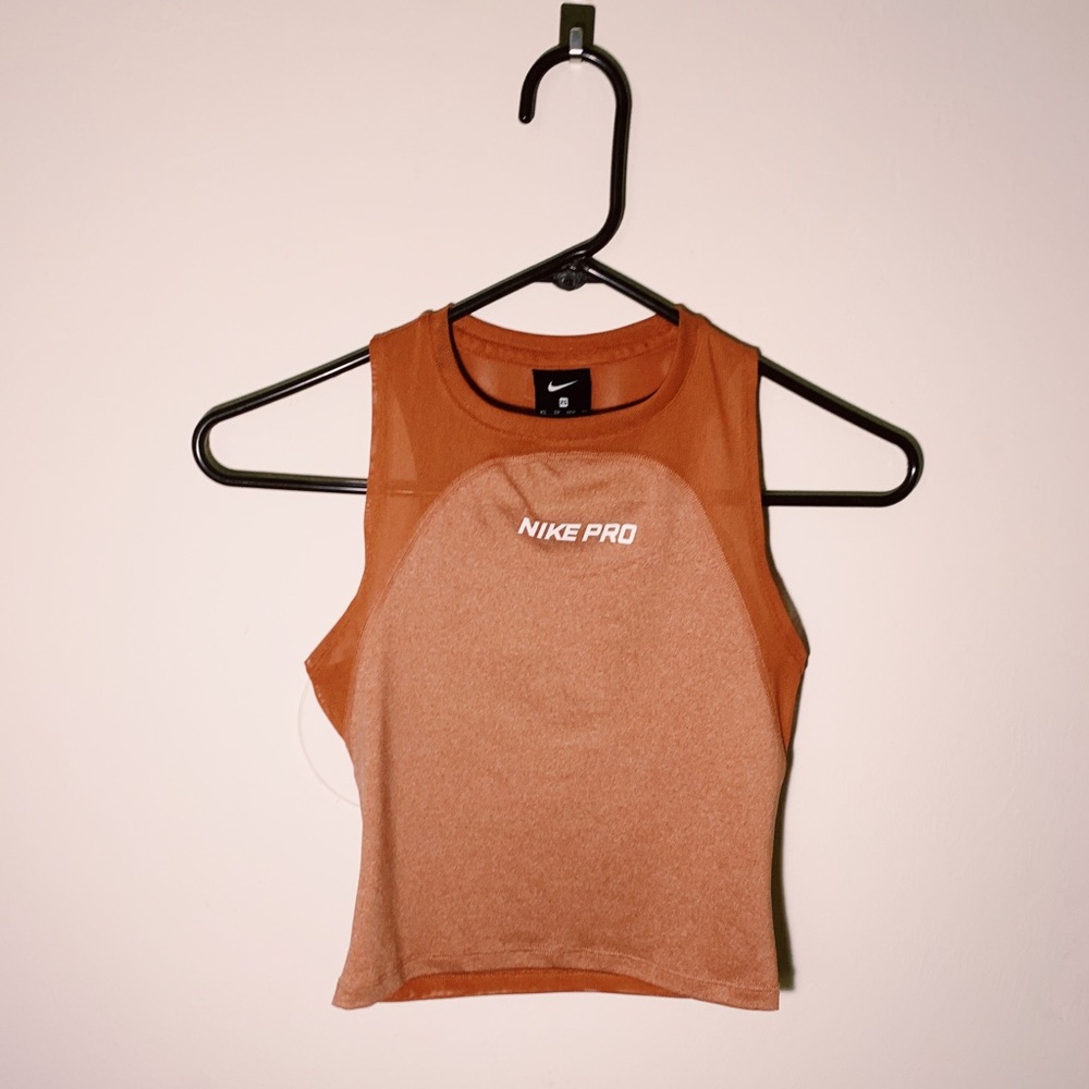 NIKE active wear crop top